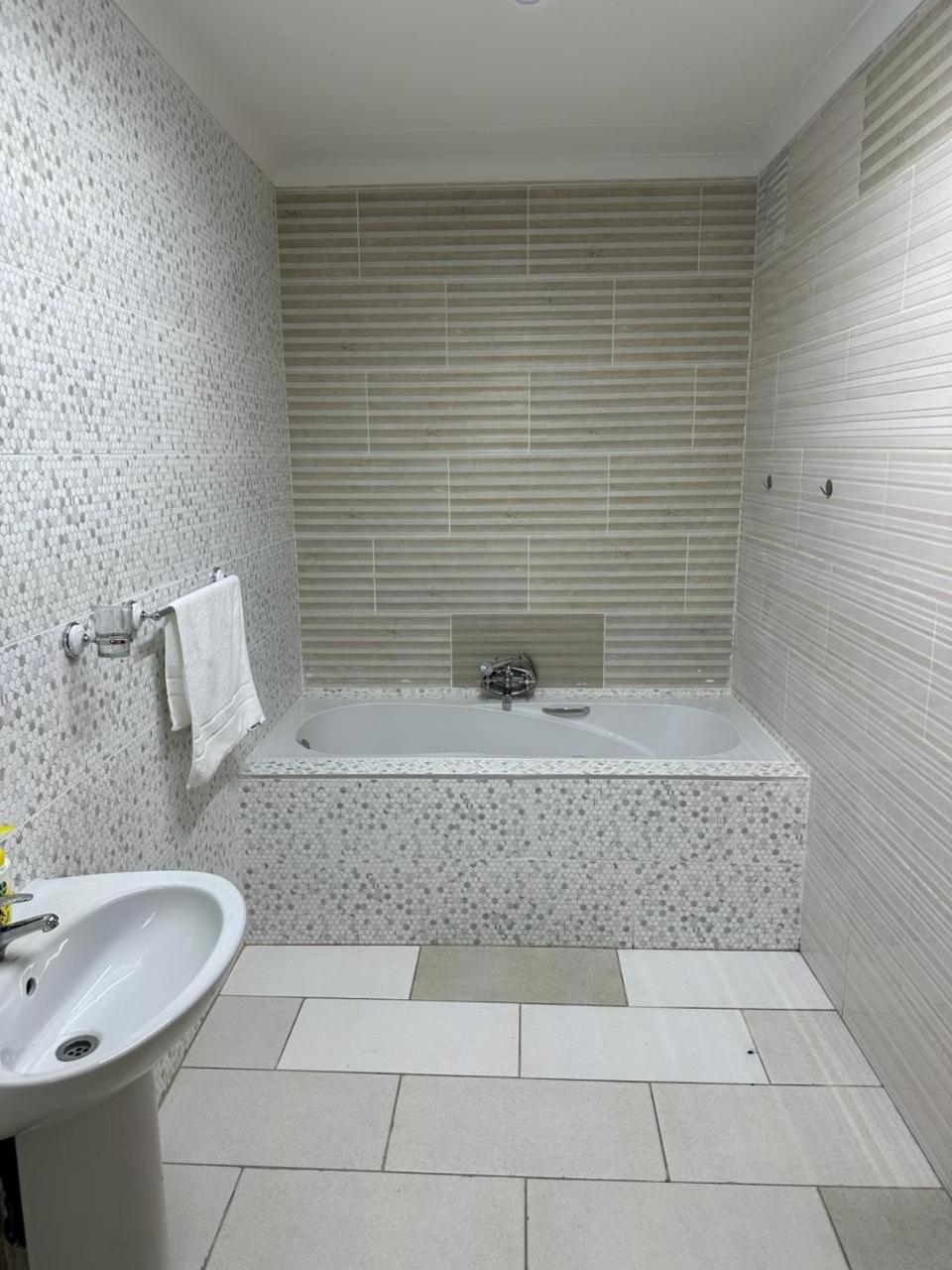 Eagles View Kungwini Hotel Bronkhorstspruit Ngoại thất bức ảnh